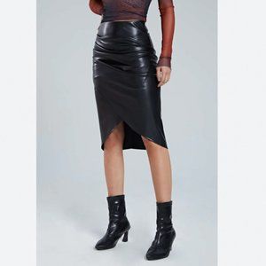 NWOT MICAS BLACK FAUX LEATHER DRAPED RUCHED WRAP MIDI SKIRT - L